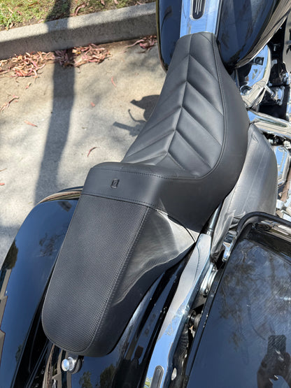 Zero Hour Chevron Step-Up Touring Seat 2008-2024